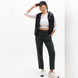 NWOT-Athleta Elm Endless Pant, Size 4